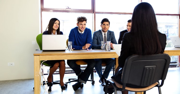 5 Common Mistakes People Make During Job Interviews